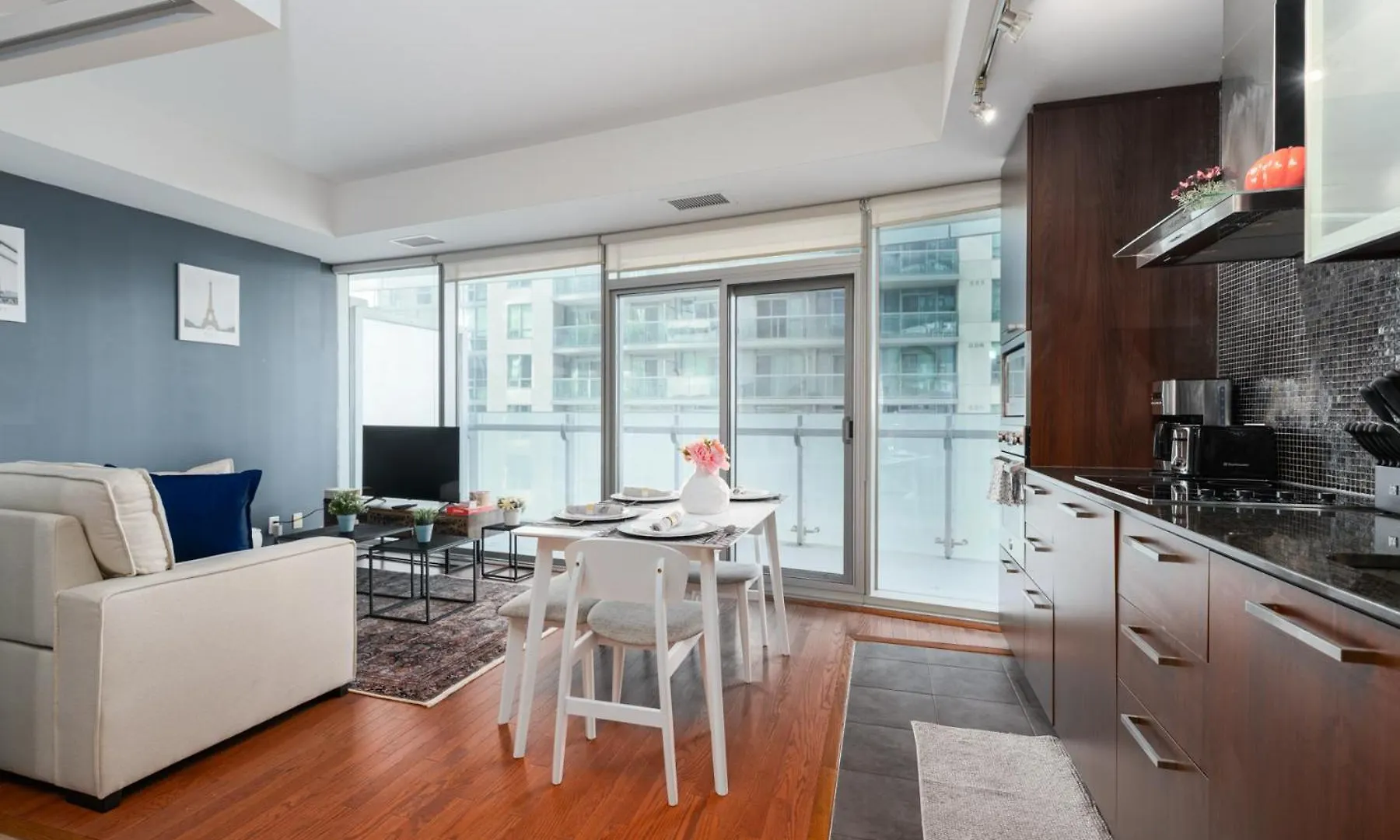 Downtown Suites 4 Toronto
