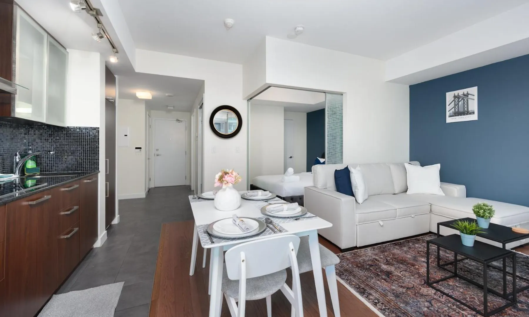 Downtown Suites 4 Toronto Apartment