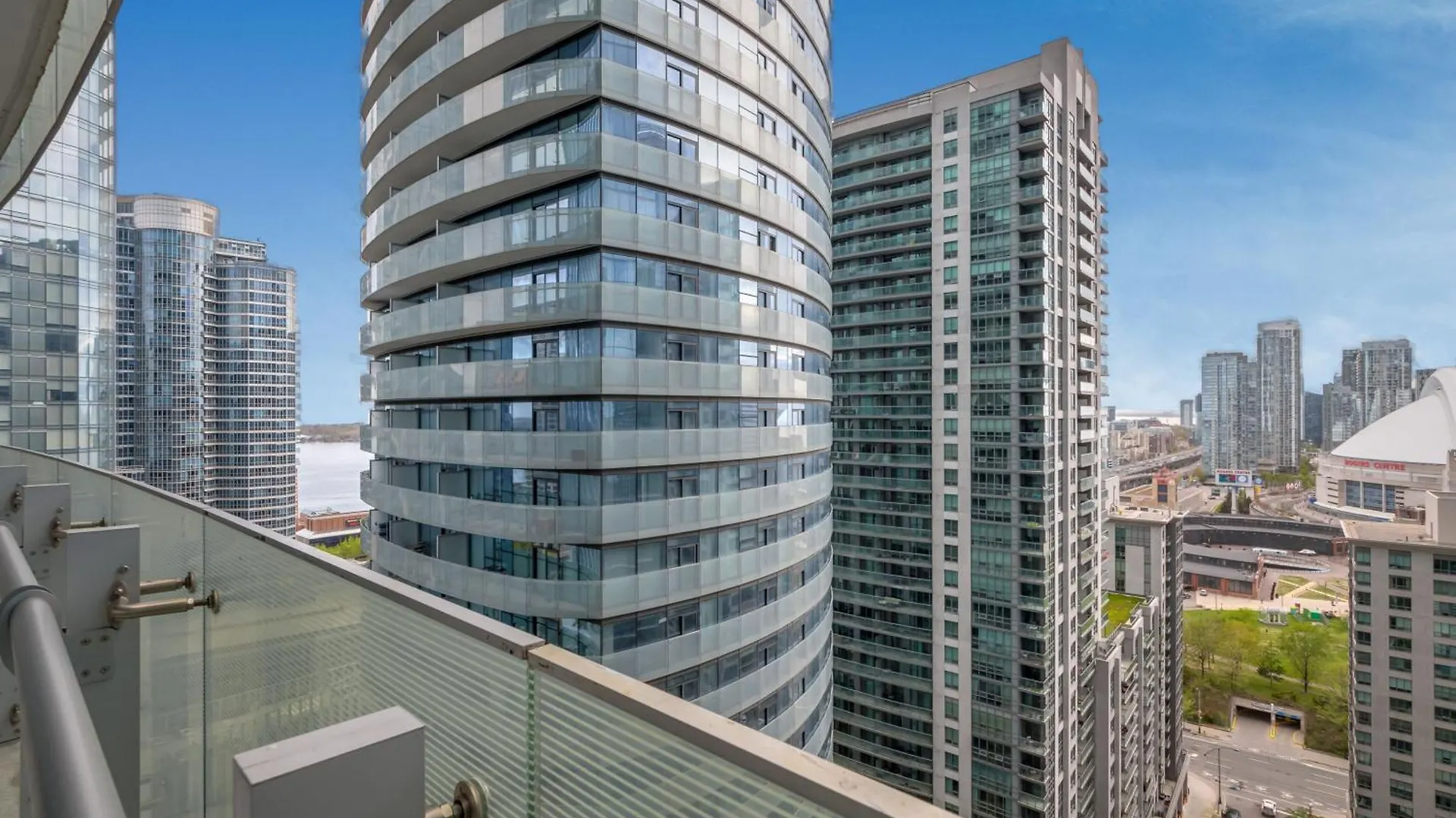 Downtown Suites 4 Toronto Canada