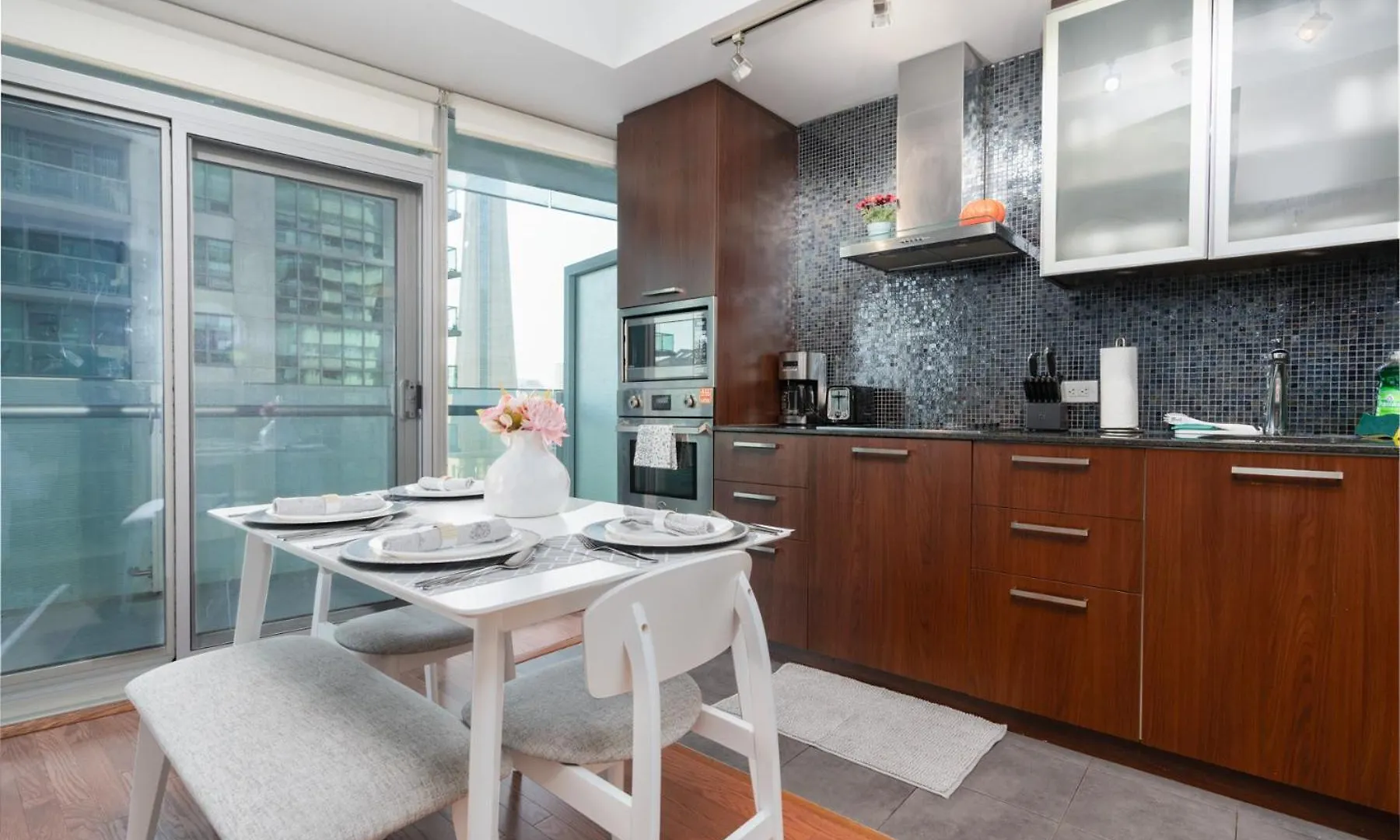 Downtown Suites 4 Toronto 0*,  Kanada