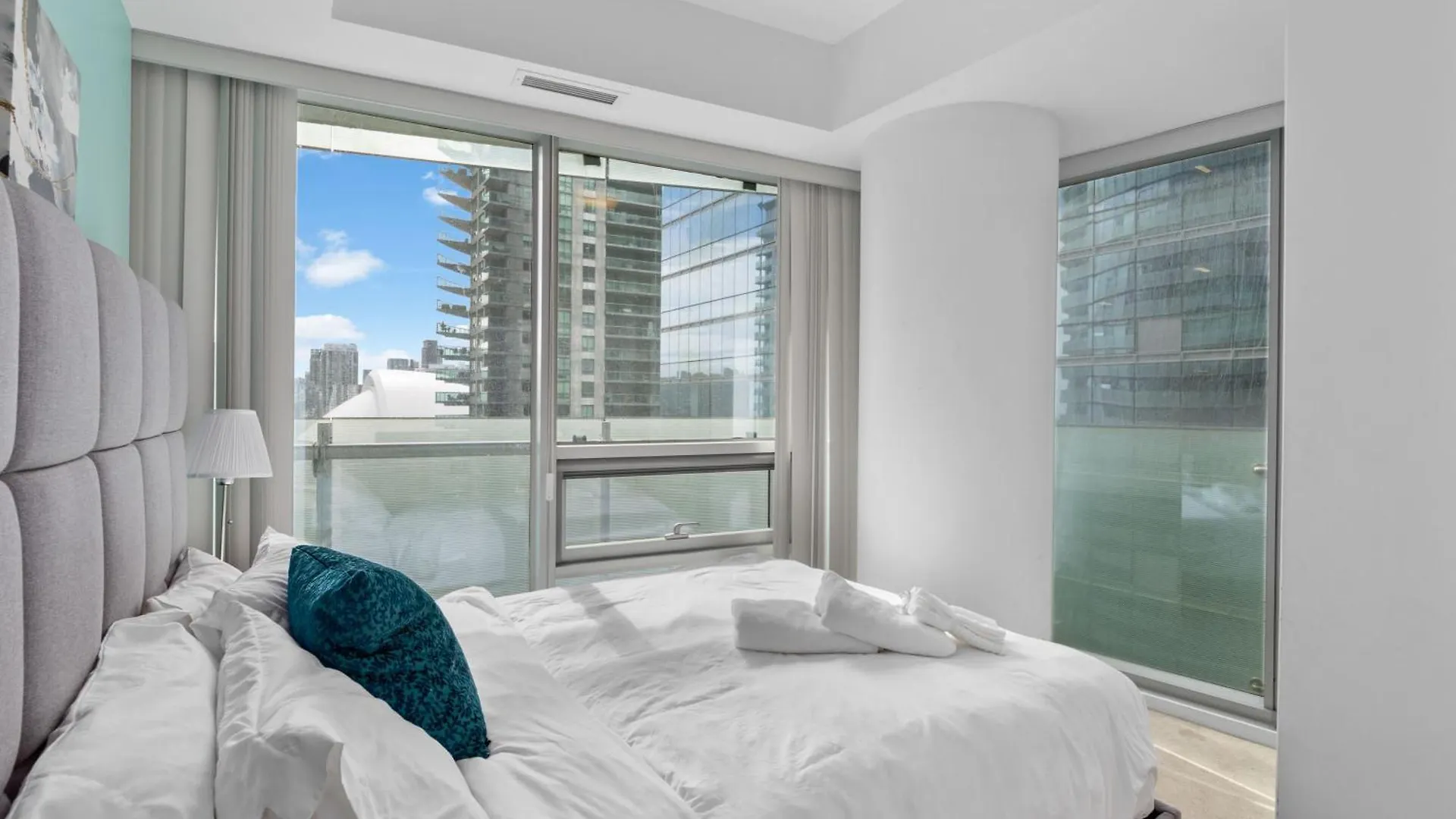 Downtown Suites 4 Toronto 0*,  Kanada